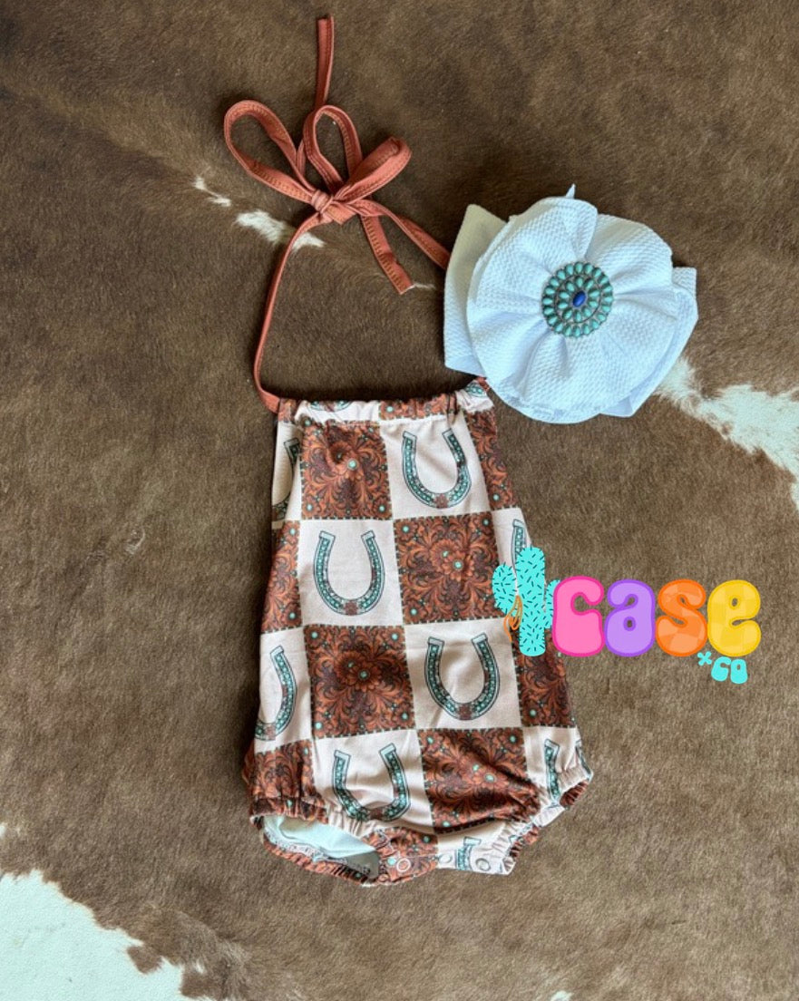 0/3 horseshoe ruffle butt RTS